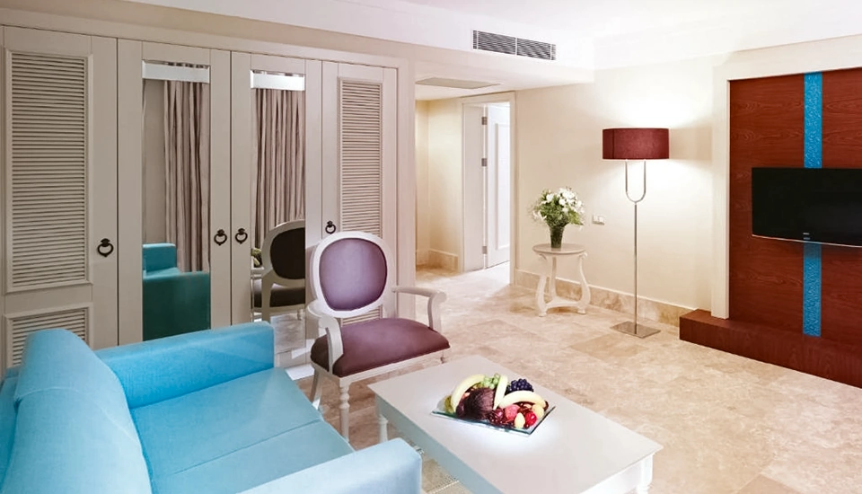 هتل پالوما پاشا کوش آداسی